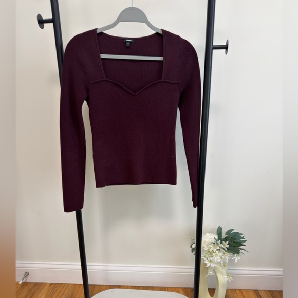 Express Women’s Burgundy Long Sleeve Sweater | Sweetheart Neckline | Size Small - Picture 2 of 5